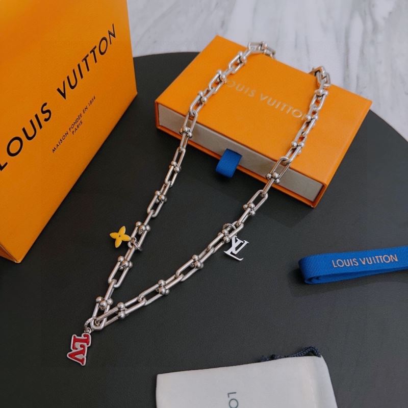 Louis Vuitton Necklaces - Click Image to Close